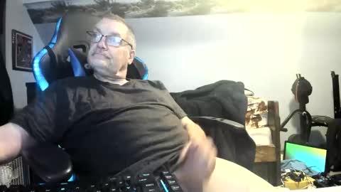 wowsers2022 online show from 10-25-25, 08:11