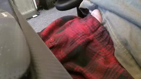 Snapshot of wrangleat0r chatting on 12-12-24, 03:10 wrangleat0r online show from 12-12-24, 03:10