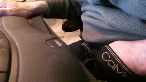 Snapshot of wrangleat0r chatting on 02-10-25, 03:57 wrangleat0r online show from 02-10-25, 03:57