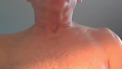 Snapshot of wuki123 chatting on 01-17-25, 02:07 Wuki online show from 01-17-25, 02:07