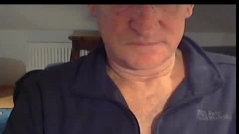 Snapshot of wuki123 chatting on 02-17-25, 08:36 Wuki online show from 02-17-25, 08:36