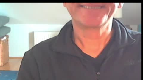 Snapshot of wuki123 chatting on 11-06-25, 11:55 Wuki online show from 11-06-25, 11:55