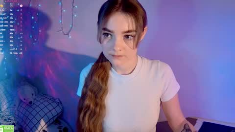 Snapshot of wxiuixw chatting on 12-08-24, 11:08 Sonya online show from 12-08-24, 11:08