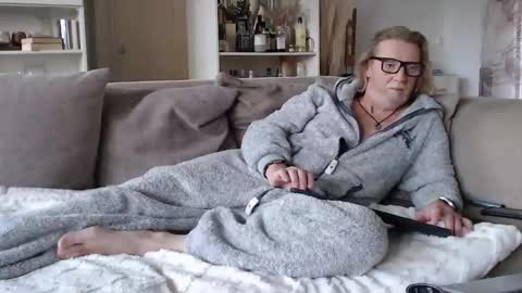 WyattEarp64 online show from 11-07-25, 08:58