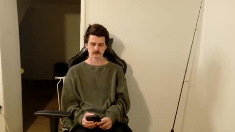 Wyatt online show from 04-10-26, 06:29