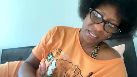 Snapshot of wynterheat chatting on 01-18-25, 07:37 Wynter Heat online show from 01-18-25, 07:37