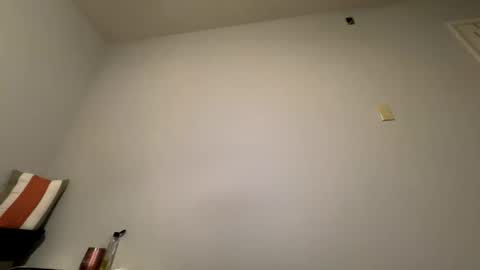 Snapshot of wynterheat chatting on 01-21-25, 02:05 Wynter Heat online show from 01-21-25, 02:05