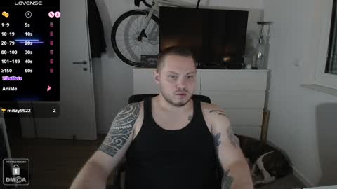 Snapshot of x19marco93x chatting on 12-28-24, 03:26 x19marco93x online show from 12-28-24, 03:26