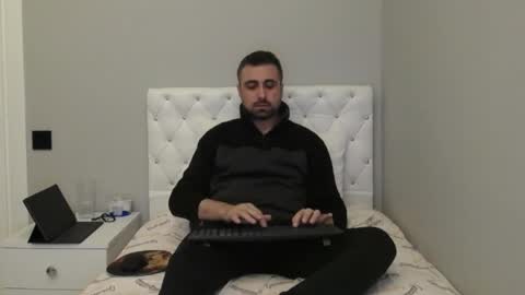 Mr. Lonely online show from 04-11-26, 10:14