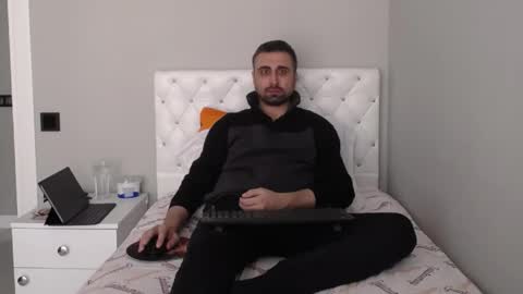 Mr. Lonely online show from 04-14-26, 10:54