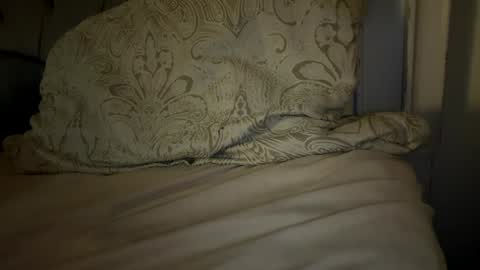 Mariah  online show from 11-29-25, 04:59