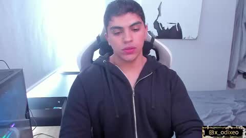 Snapshot of x_odixeo chatting on 01-14-26, 04:12 Odixeo online show from 01-14-26, 04:12