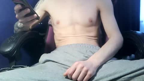 Snapshot of x_patri_x chatting on 03-05-25, 12:11 x_patri_x online show from 03-05-25, 12:11