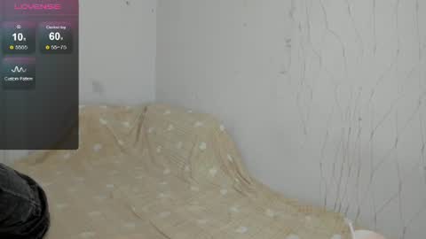 Snapshot of x_purr_agatha_x chatting on 07-27-26, 03:02 Agatha online show from 07-27-26, 03:02