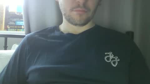 Snapshot of x_yes chatting on 01-14-26, 12:11 x_yes online show from 01-14-26, 12:11