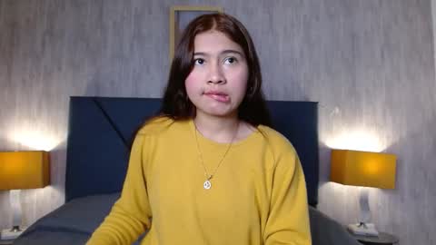 aurora  online show from 12-04-25, 03:05