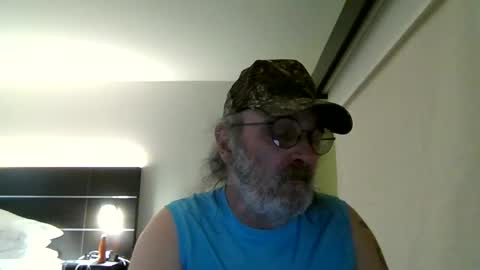 Snapshot of xaeubanks chatting on 05-05-26, 01:13 xaeubanks online show from 05-05-26, 01:13