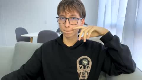 Xam online show from 02-26-25, 10:42