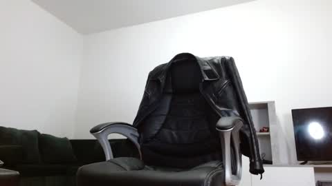 Snapshot of xandeer_steel chatting on 01-22-25, 04:33 Master Xandeer online show from 01-22-25, 04:33