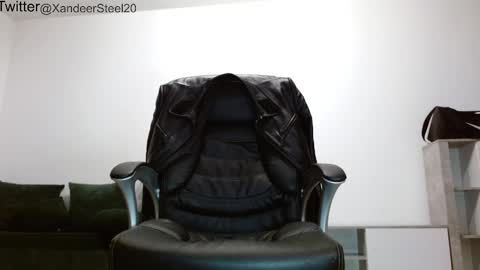 Snapshot of xandeer_steel chatting on 11-29-25, 05:54 Master Xandeer online show from 11-29-25, 05:54