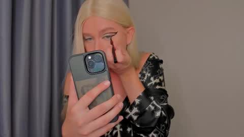 Snapshot of xander_novak chatting on 10-04-25, 05:38 xander_novak online show from 10-04-25, 05:38