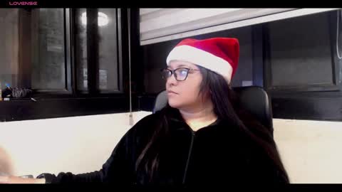 xander_taylor_ online show from 12-16-25, 04:50