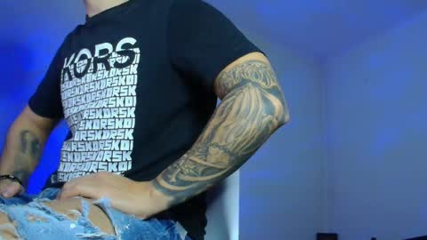 Snapshot of xandercagex chatting on 11-17-25, 06:08 XanderCageX online show from 11-17-25, 06:08