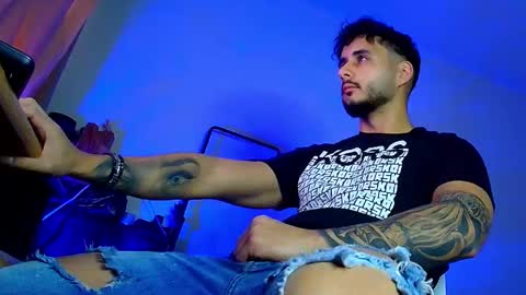 Snapshot of xandercagex chatting on 12-23-25, 08:23 XanderCageX online show from 12-23-25, 08:23