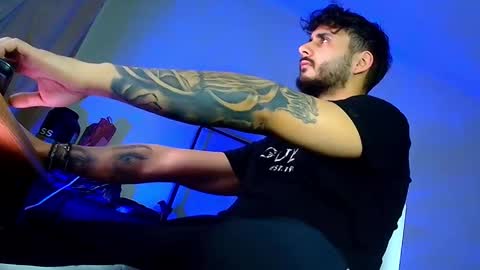 Snapshot of xandercagex chatting on 01-12-26, 10:59 XanderCageX online show from 01-12-26, 10:59