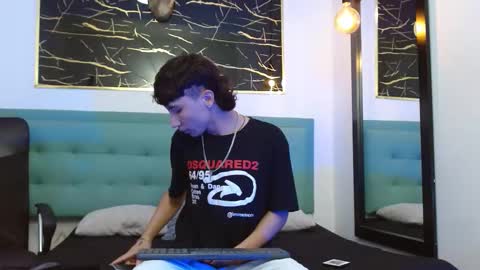 xandergrey8 online show from 01-16-26, 07:29