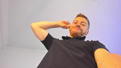 xandergunn online show from 01-11-25, 01:43