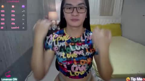 xasiantrnaslover online show from 11-12-25, 10:52