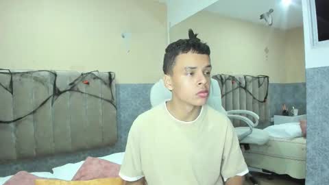 xavier fox   online show from 10-16-25, 03:51