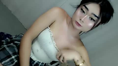 Snapshot of xchinita_kyanggx chatting on 11-07-25, 07:58 kianna online show from 11-07-25, 07:58