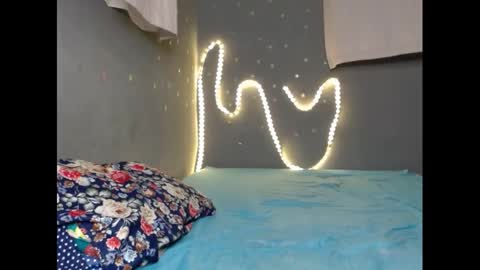 Snapshot of xcreamypussy chatting on 03-10-25, 06:56 xcreamypussy online show from 03-10-25, 06:56