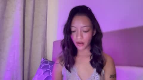 Sachi Cy online show from 11-18-25, 12:09