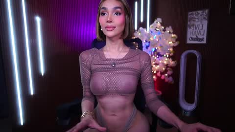 Snapshot of xforyoureyesonlyx chatting on 01-09-26, 03:20 Anne online show from 01-09-26, 03:20