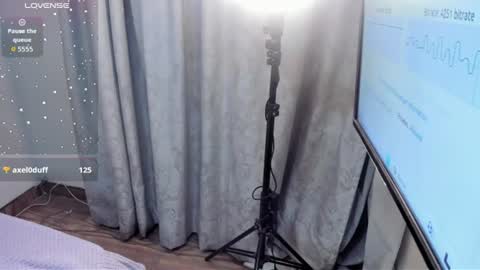 hinata  online show from 06-19-26, 12:26