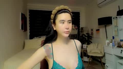 Snapshot of xhotcockcumts chatting on 05-09-26, 12:05 Barbie ann online show from 05-09-26, 12:05
