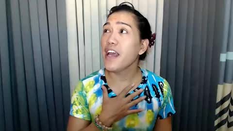 Snapshot of xhugejerkingtransx chatting on 02-12-25, 01:09 GWEN THOMPSON ....... online show from 02-12-25, 01:09