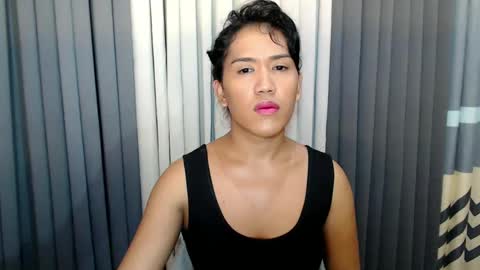 Snapshot of xhugejerkingtransx chatting on 02-12-25, 11:40 GWEN THOMPSON ....... online show from 02-12-25, 11:40