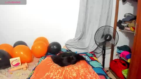 Xia Angel online show from 10-29-25, 11:01