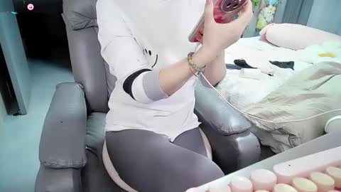 xiaoyu online show from 10-15-25, 11:21