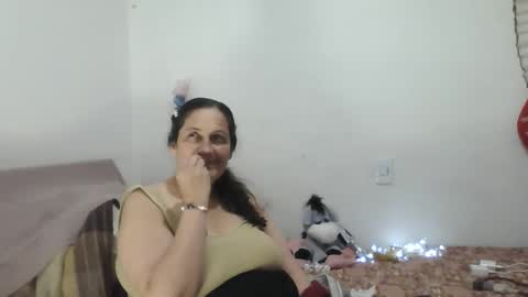 Snapshot of xime5144838 chatting on 09-18-25, 12:12 Ximena online show from 09-18-25, 12:12
