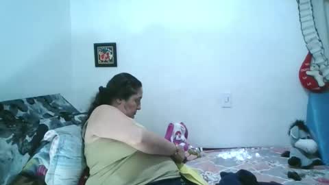 Snapshot of xime5144838 chatting on 02-11-26, 11:32 Ximena online show from 02-11-26, 11:32