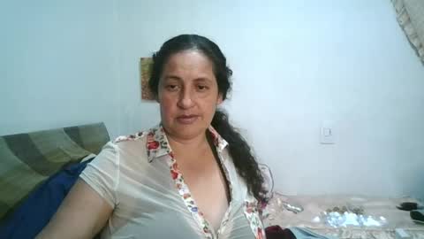 Ximena online show from 05-18-26, 04:07
