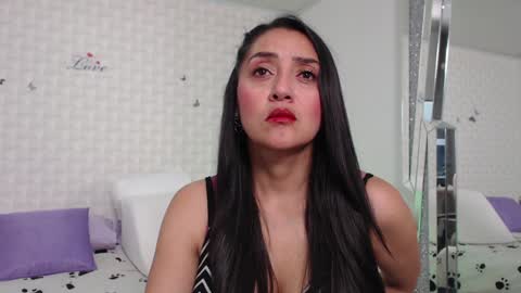 ximena suarez online show from 01-16-25, 04:17