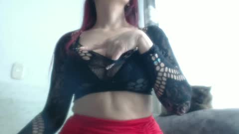 ximena suarez online show from 09-15-25, 01:22