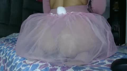 ximena suarez online show from 10-03-25, 01:52