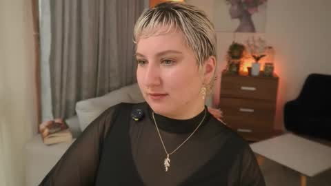 Snapshot of ximenna_cruz_ chatting on 01-13-26, 12:10 Xime Independent Artist online show from 01-13-26, 12:10